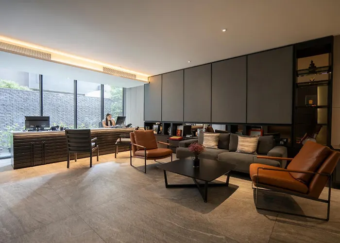 Walton Sukhumvit 4*