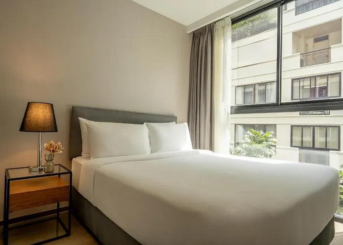 Walton Sukhumvit 4*