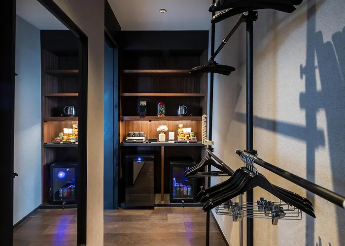 Walton Sukhumvit 4*