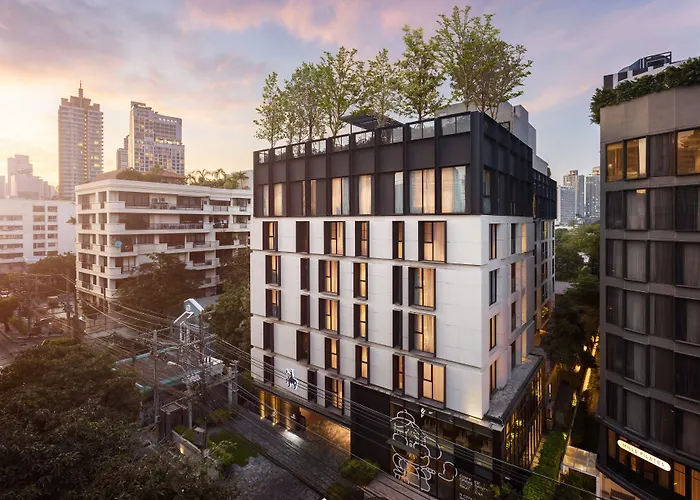 Walton Sukhumvit 4*